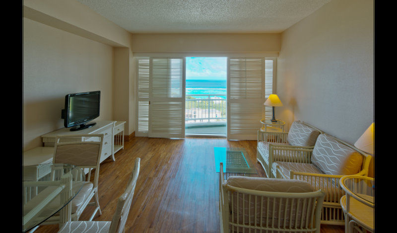 Verona Resort & Spa Tumon Exterior photo